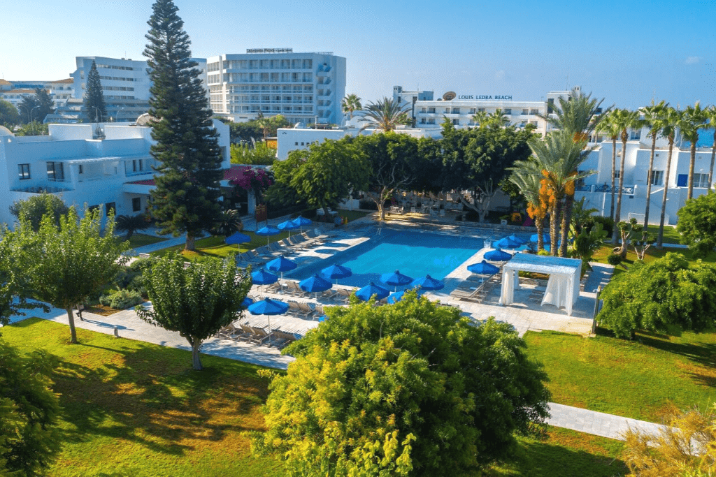 AEGEAN-POOL